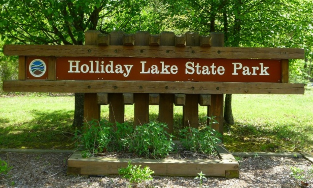 Holiday Lake State Park